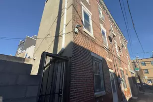 1326 S 8th St, Philadelphia, PA 19147 - Photo 2