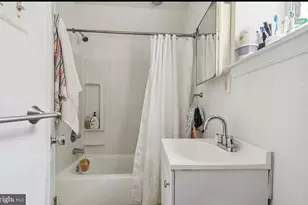 2606 W Girard Ave, Philadelphia, PA 19130 - Photo 18