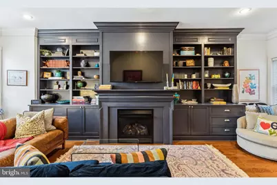 2431 Christian Street, Philadelphia, PA 19146 - Photo 4