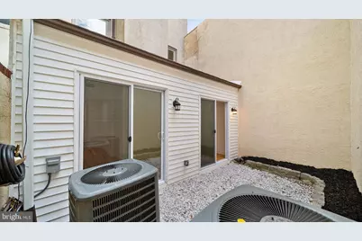 512 S 4th Street #1ST FL, Philadelphia, PA 19147 - Photo 22