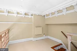 1008 Spruce St, Philadelphia, PA 19107 - Photo 8