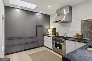 1923 Manning St, Philadelphia, PA 19103 - Photo 10