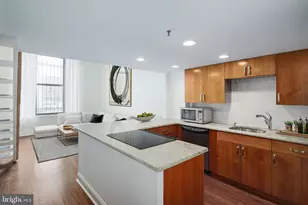 1100 S Broad St, Philadelphia, PA 19146 - Photo 4