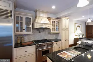 2115 Pine St, Philadelphia, PA 19103 - Photo 16