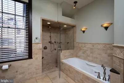 2115 Pine Street, Philadelphia, PA 19103 - Photo 28