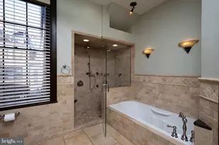 2115 Pine St, Philadelphia, PA 19103 - Photo 28