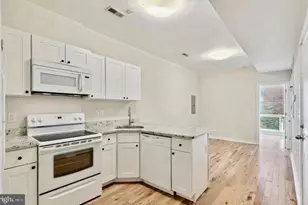 1206 E Palmer St, Philadelphia, PA 19125 - Photo 1