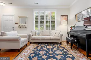 407 Regatta Dr, Philadelphia, PA 19146 - Photo 4