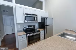 1411-6 Walnut St, Philadelphia, PA 19102 - Photo 8