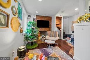 9 Bristow Pl, Philadelphia, PA 19123 - Photo 8