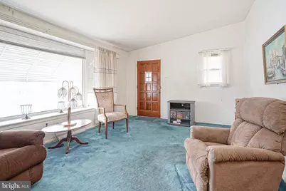 8828 Fairfield Street, Philadelphia, PA 19152 - Photo 6