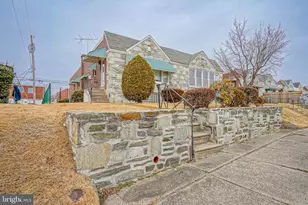 8828 Fairfield St, Philadelphia, PA 19152 - Photo 2