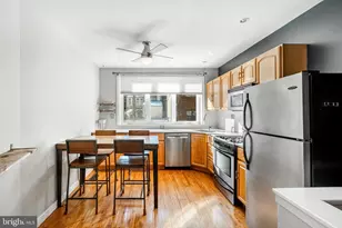 1815 Bainbridge St, Philadelphia, PA 19146 - Photo 4