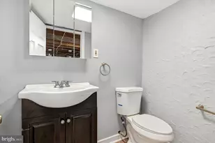 1712 N 23rd St, Philadelphia, PA 19121 - Photo 28
