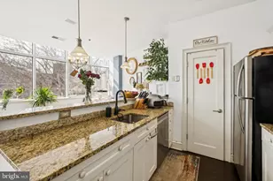 201 N 8th St, Philadelphia, PA 19106 - Photo 8