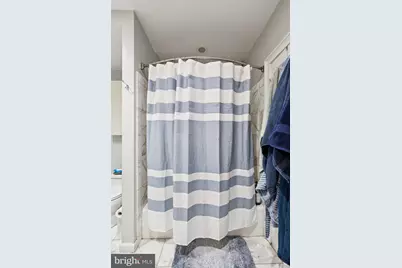 201 N 8th Street #403, Philadelphia, PA 19106 - Photo 18