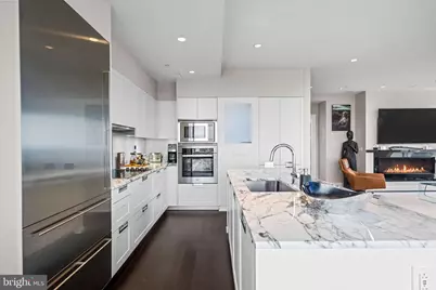 50 S 16th Street #5602, Philadelphia, PA 19102 - Photo 24