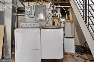 2543 Nicholas St, Philadelphia, PA 19121 - Photo 30