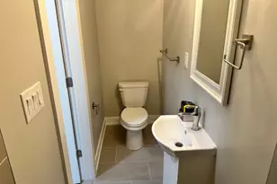 2240 N 2nd St, Philadelphia, PA 19133 - Photo 10