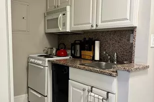 237 S 18th St, Philadelphia, PA 19103 - Photo 4