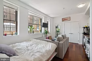 219 S 18th St, Philadelphia, PA 19103 - Photo 1