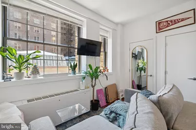 219 S 18th Street #411C, Philadelphia, PA 19103 - Photo 2