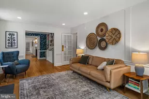 30 Summit St, Philadelphia, PA 19118 - Photo 22