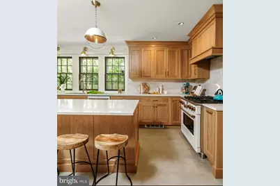 30 Summit Street, Philadelphia, PA 19118 - Photo 2