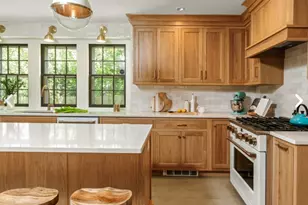 30 Summit St, Philadelphia, PA 19118 - Photo 2