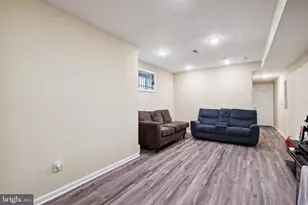 1611 N 17th St, Philadelphia, PA 19121 - Photo 16