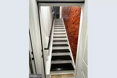 1229 W Somerset Street #B, Philadelphia, PA 19133 - Photo 2