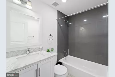 1433 Ogden Street, Philadelphia, PA 19130 - Photo 16