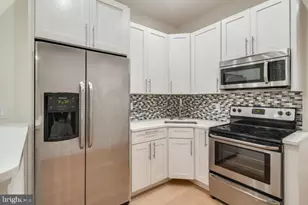 1305 Locust St, Philadelphia, PA 19107 - Photo 2