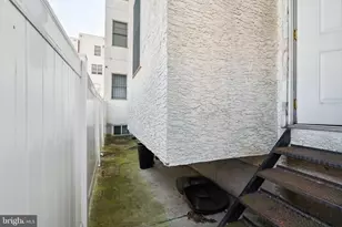 1611 N 17th St, Philadelphia, PA 19121 - Photo 12