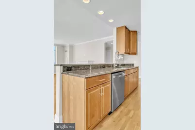 400 S Broad Street #2407, Philadelphia, PA 19146 - Photo 6