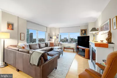 400 S Broad Street #2407, Philadelphia, PA 19146 - Photo 6