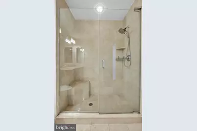 400 S Broad Street #2407, Philadelphia, PA 19146 - Photo 18