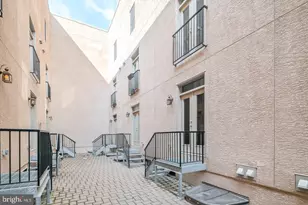 2012 W Girard Ave, Philadelphia, PA 19130 - Photo 12