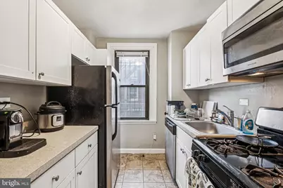 2031 Locust Street #401, Philadelphia, PA 19103 - Photo 4