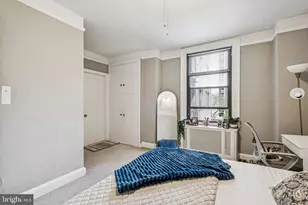 2031 Locust St, Philadelphia, PA 19103 - Photo 10