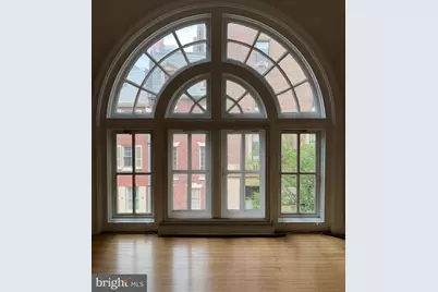 2038 Locust Street #3, Philadelphia, PA 19103 - Photo 10