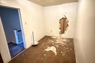 2003 S Norwood St, Philadelphia, PA 19145 - Photo 14