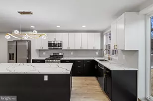 8546 Forrest Ave, Philadelphia, PA 19150 - Photo 12