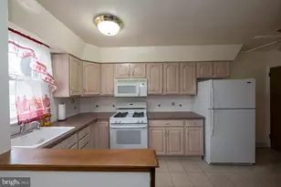 8648 Rugby St, Philadelphia, PA 19150 - Photo 24