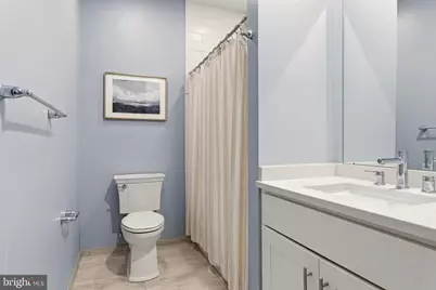 240 Pierce Street, Philadelphia, PA 19148 - Photo 22