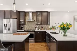 240 Pierce St, Philadelphia, PA 19148 - Photo 6