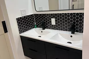 5632 Larchwood Ave, Philadelphia, PA 19143 - Photo 4