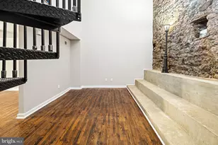 331 N Front St, Philadelphia, PA 19106 - Photo 16