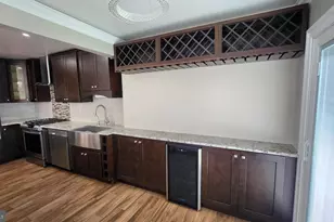 1112 Kent Ln, Philadelphia, PA 19115 - Photo 14