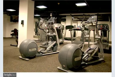 1411-2 Walnut Street #404, Philadelphia, PA 19102 - Photo 4